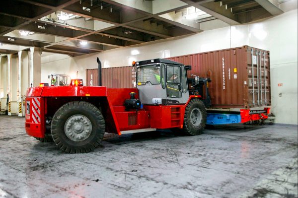 photo-2.-kalmar-roro-forklift-truck_edited-600x399